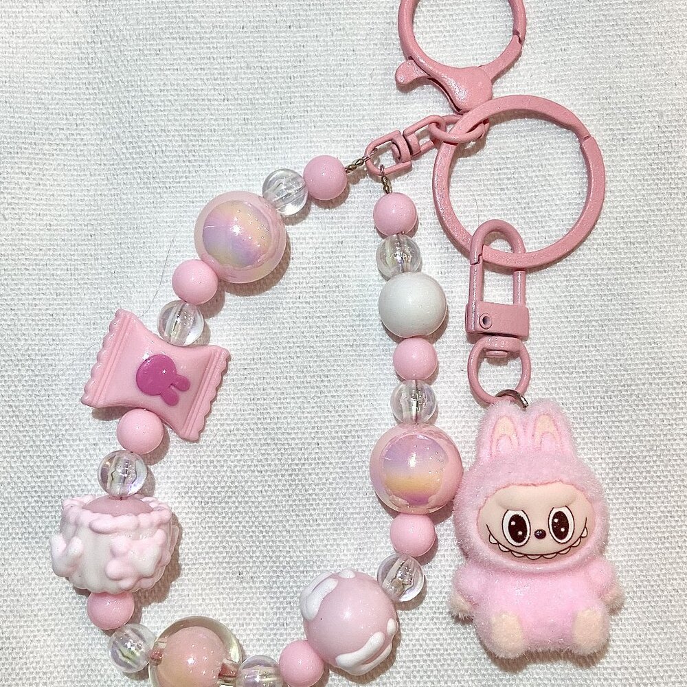 Cute Labubu keychain - pink